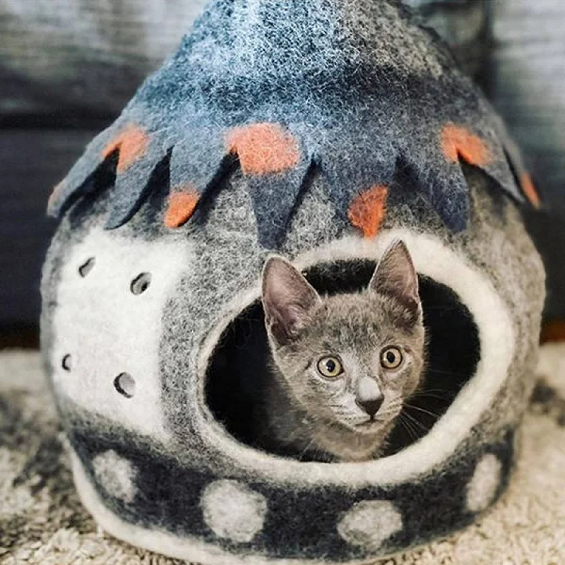 Fairy House Wool Pet Cave