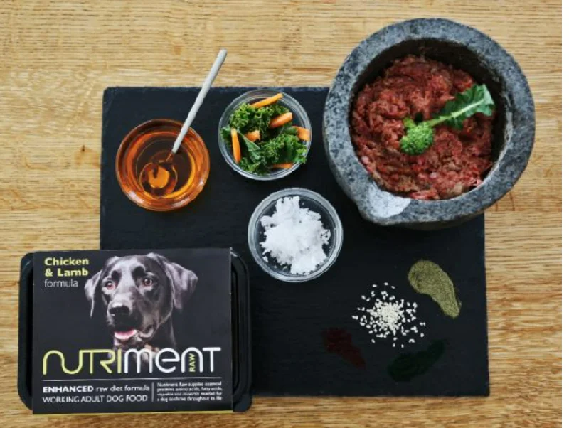 Nutriment Chicken and Lamb Formula 500g Tray Adult Raw Dog Food