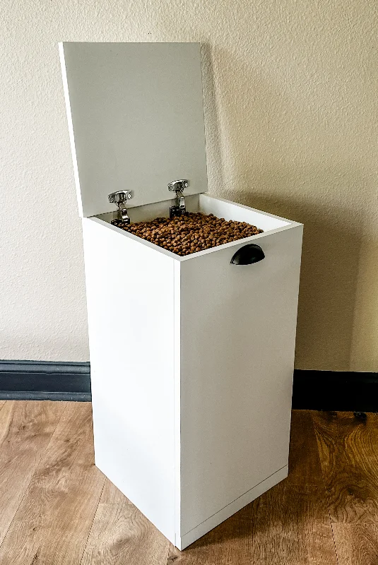 Single style pet food storage in white modern style adjustable capacity